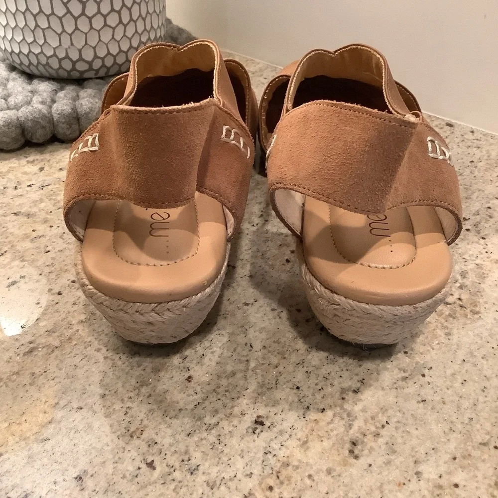 Me Too Women's Brown Suede Espadrille Wedges Size 9.5